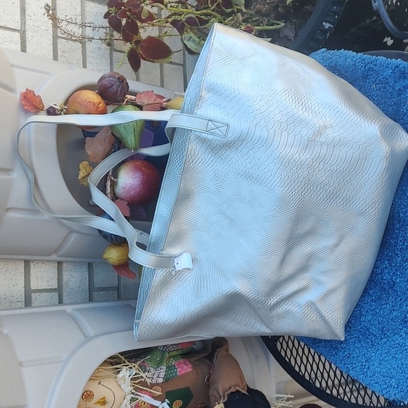 Bath & Body Works Handbags - Silver Bag
